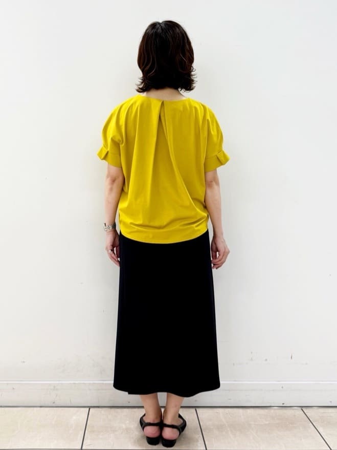 KIKIさんの「Reflect｜Vネックジャージカットソー」を使ったコーディネート