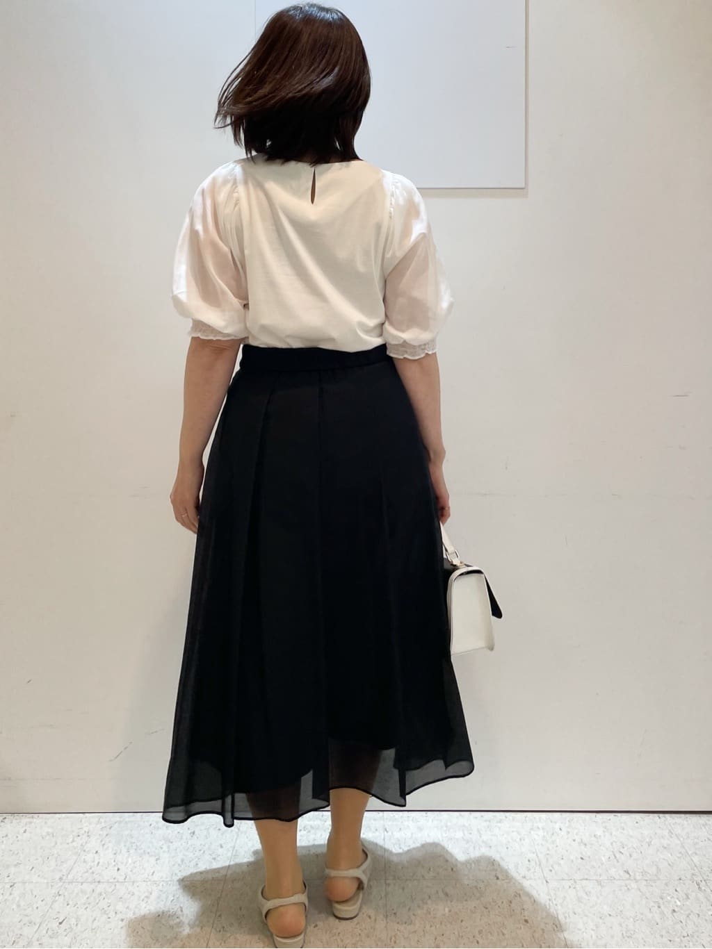 めいさんの「Reflect｜【マシンウォッシュ可／セットアップ可】シアーボックスタックプリーツスカート」を使ったコーディネート