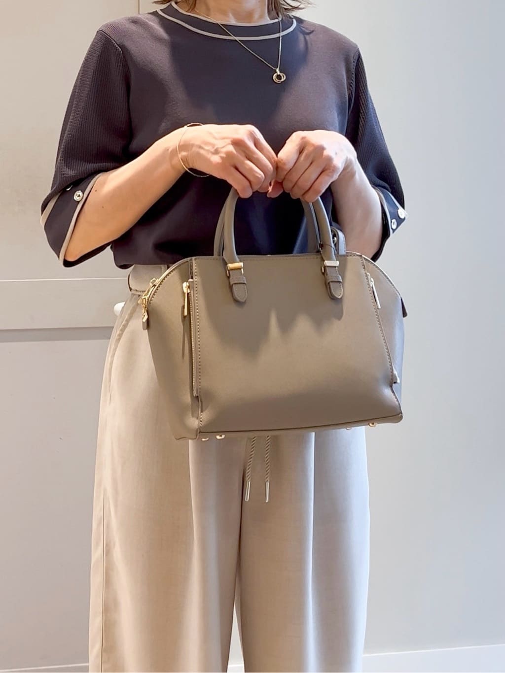 yamakoさんの「grove｜ロープベルトで差がつく 洗練リラックスパンツ」を使ったコーディネート