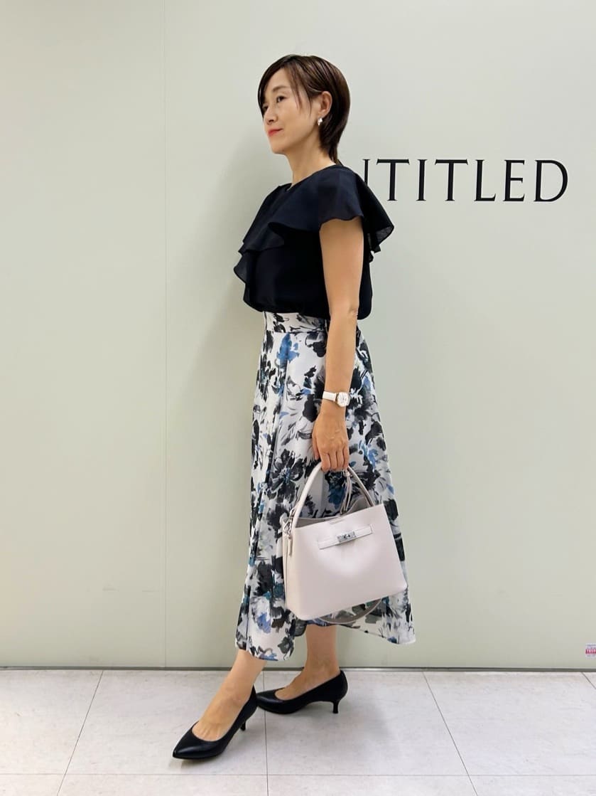 Mikiさんの「UNTITLED｜【シアー/後ろウエストゴム】ペイントフラワースカート」を使ったコーディネート