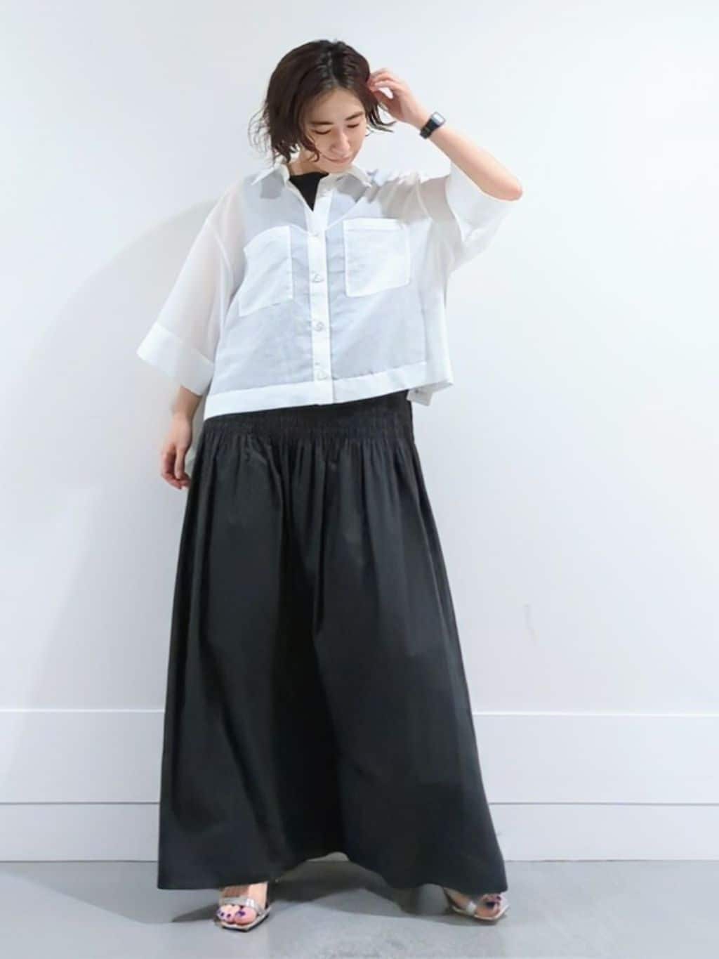 ミズタさんの「UNTITLED｜【前開き/洗える】ショート丈シアーシャツ」を使ったコーディネート