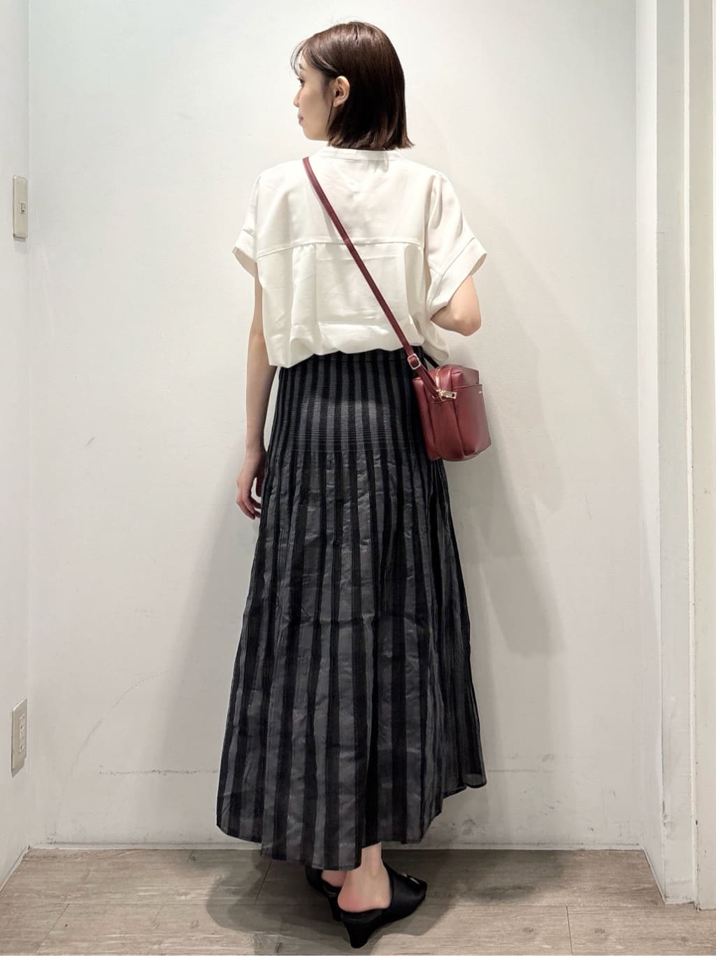 ぶまりんさんの「OPAQUE.CLIP｜《7色展開／SS-LLサイズ》ストレッチスキッパーブラウス／セットアップ対応【洗濯機洗い可／防シワ】」を使ったコーディネート