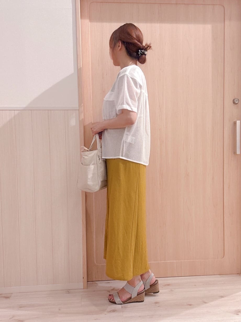 モカさんの「SHOO･LA･RUE｜【S-LL】メッシュ素材で大人ヘルシー ポケット付きデザイントップス」を使ったコーディネート