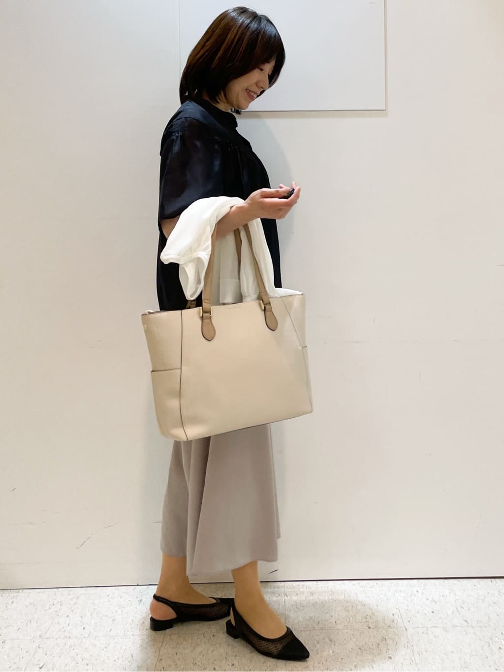 めいさんの「Reflect｜【選べる5色◎／マシンウォッシュ可】シャーリングデザインブラウス」を使ったコーディネート