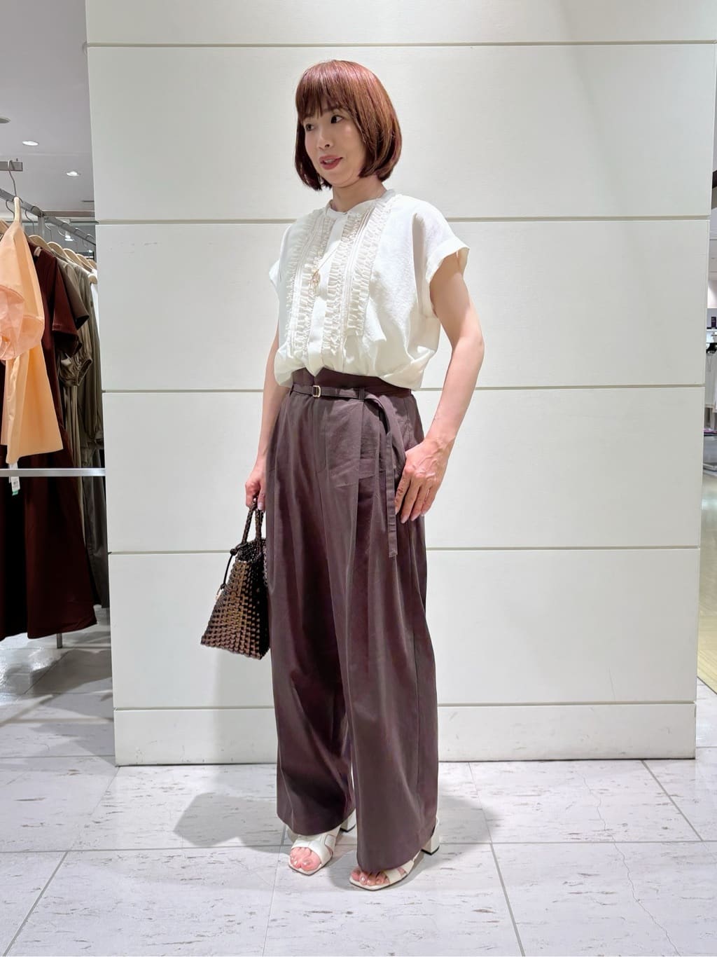 Satoさんの「UNTITLED｜◆【セットアップ可能／オンオフ】ラミー混 タックワイドパンツ」を使ったコーディネート