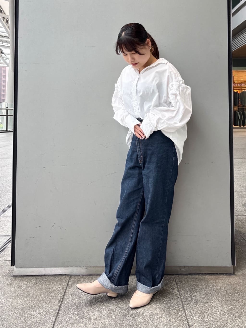 まっきーさんの「ESPERANZA｜《定番》晴雨兼用クッションフラットパンプス」を使ったコーディネート