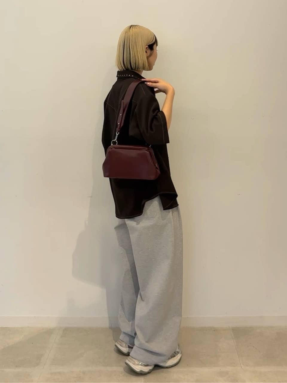 川本葵さんの「tk.TAKEO KIKUCHI｜ウェスタンスタッズシャツ」を使ったコーディネート