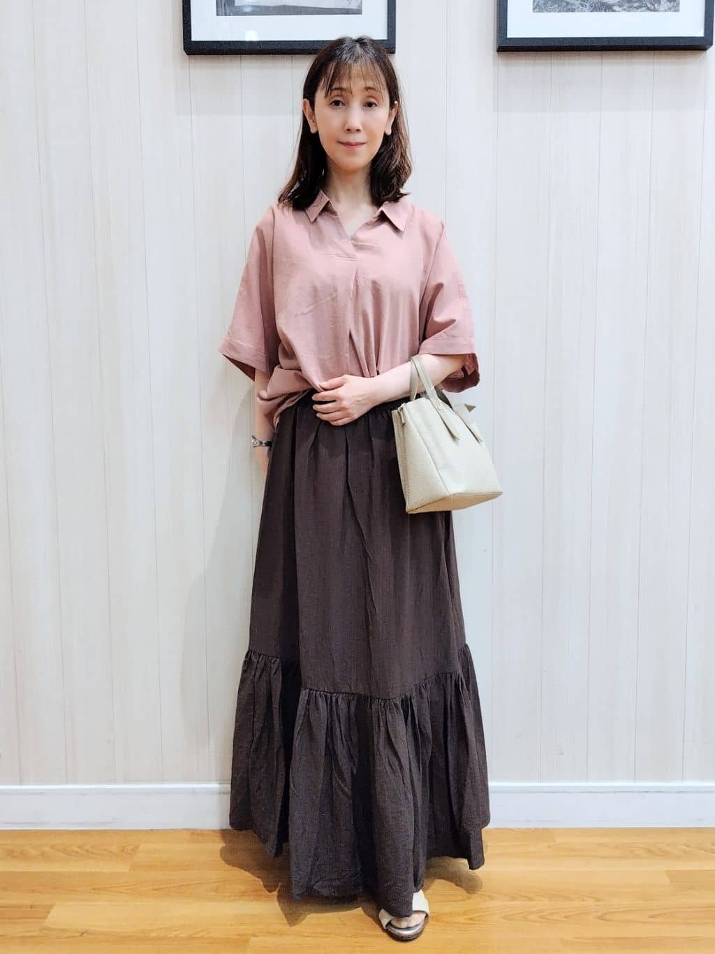 yseさんの「SHOO･LA･RUE｜【S-LL/UV/接触冷感/抗菌防臭】体型を自然にカバー フレンチリネンブレンド襟付ドルマンシャツ」を使ったコーディネート
