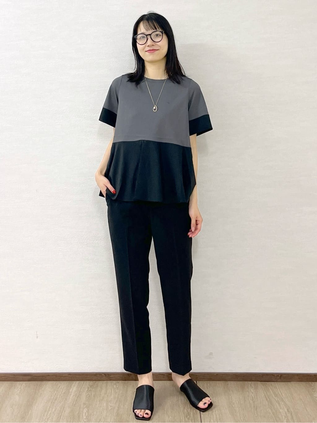 sachikoさんの「OPAQUE.CLIP｜配色フハクドッキングペプラムトップス【洗濯機洗い可／抗ピル】」を使ったコーディネート