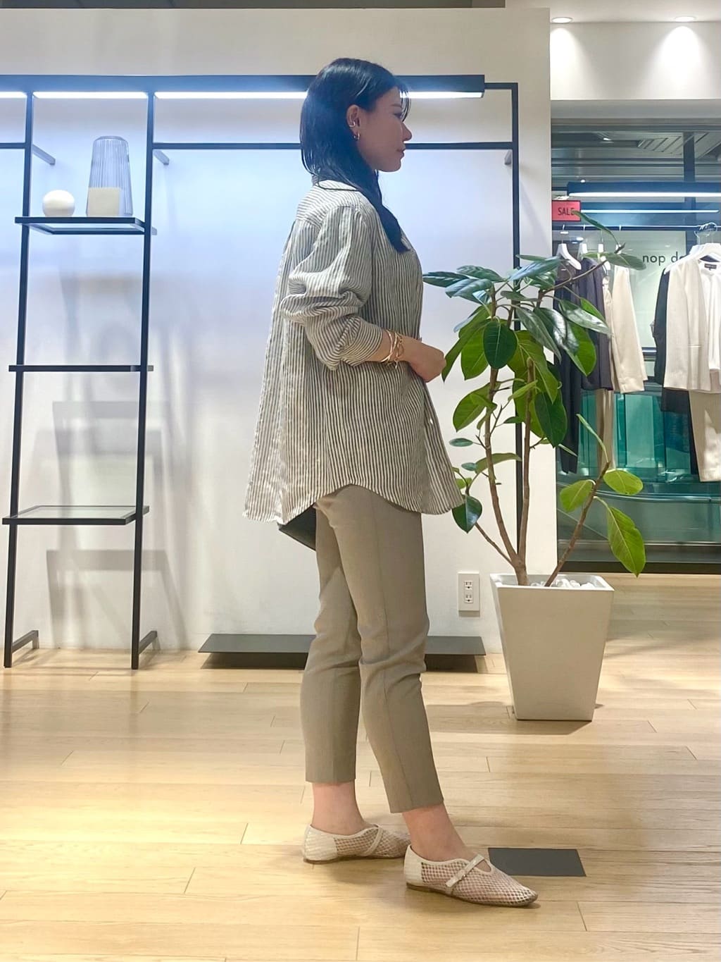 misakiさんの「INDIVI｜バイカラーショートネックレス」を使ったコーディネート