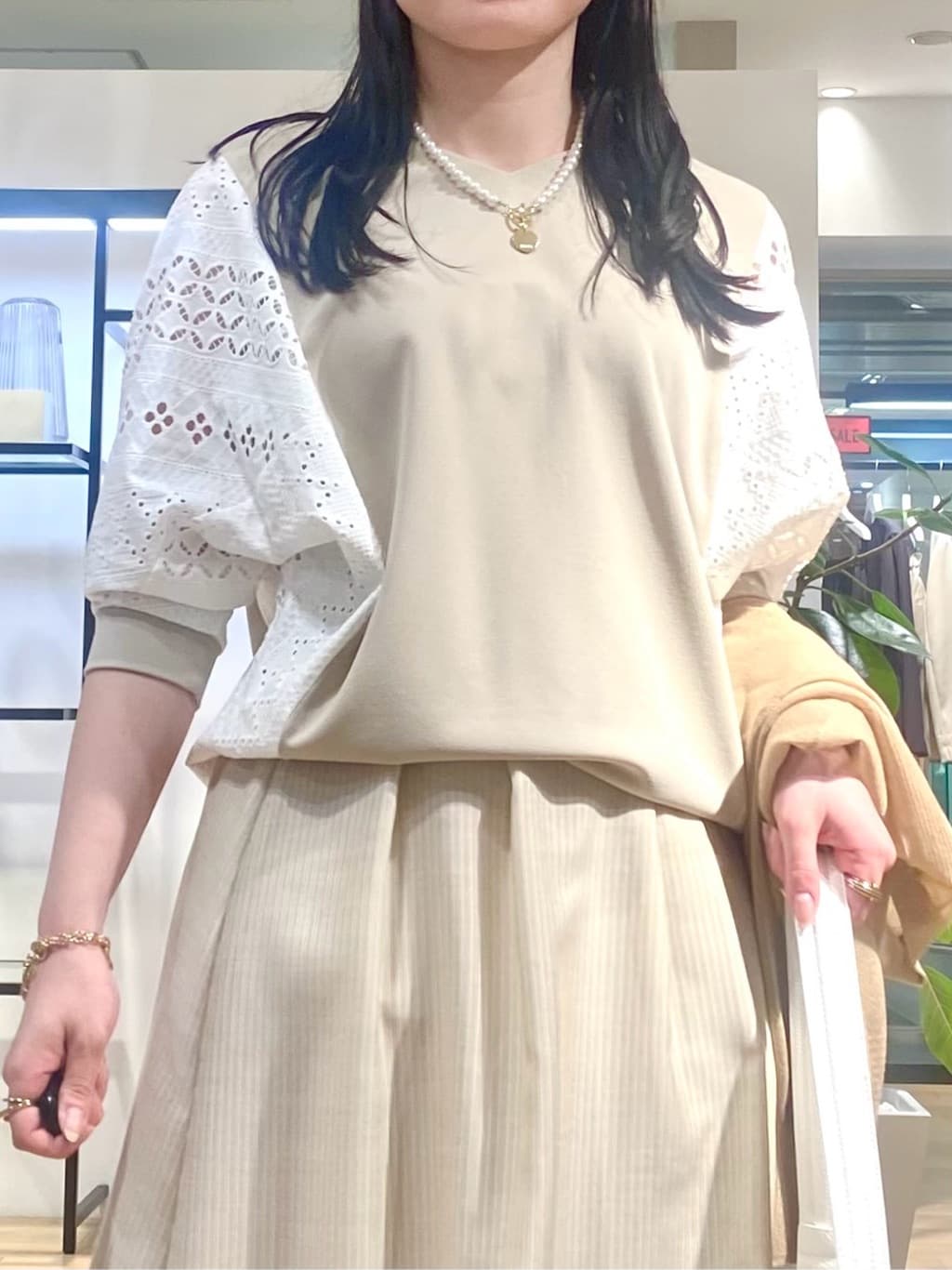misakiさんの「INDIVI｜【洗える／前後2WAY】インナータンクトップ」を使ったコーディネート