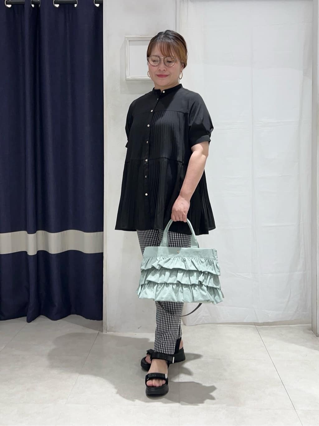 kokoさんの「grove｜【体型カバー】ラフに着たい　ティアードプリーツブラウス」を使ったコーディネート
