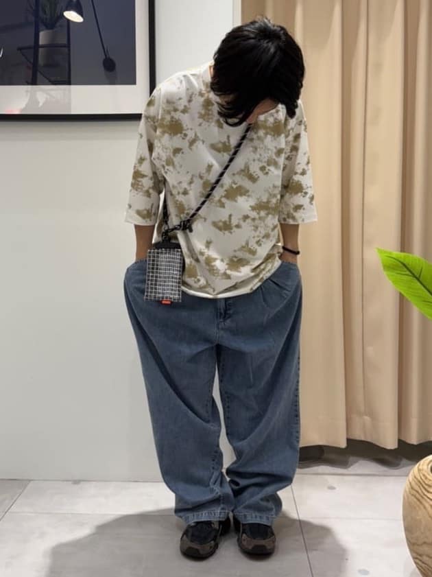 はさんの「THE SHOP TK｜タイダイクールポンチビッグTシャツ」を使ったコーディネート