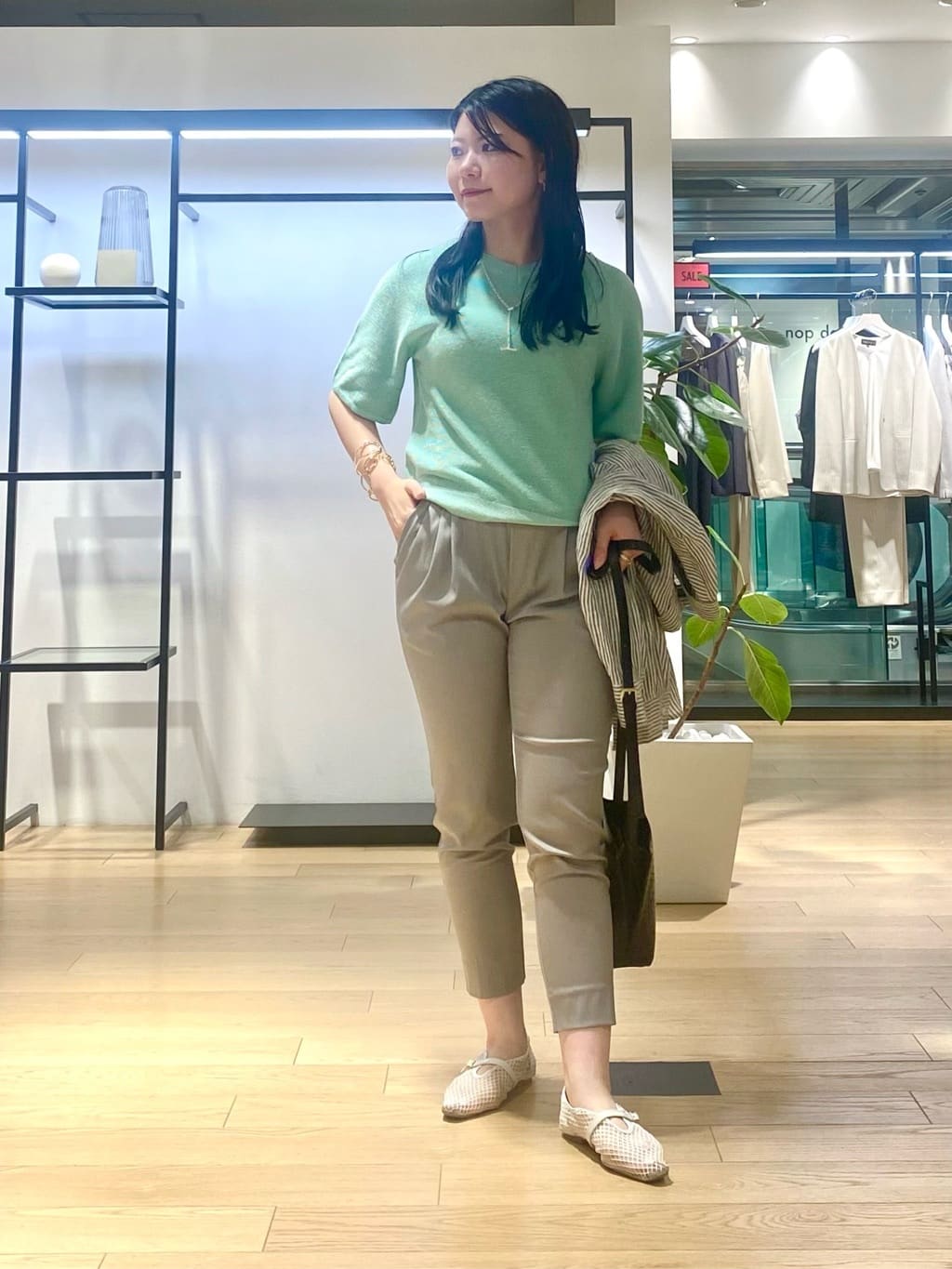 misakiさんの「INDIVI｜バイカラーショートネックレス」を使ったコーディネート