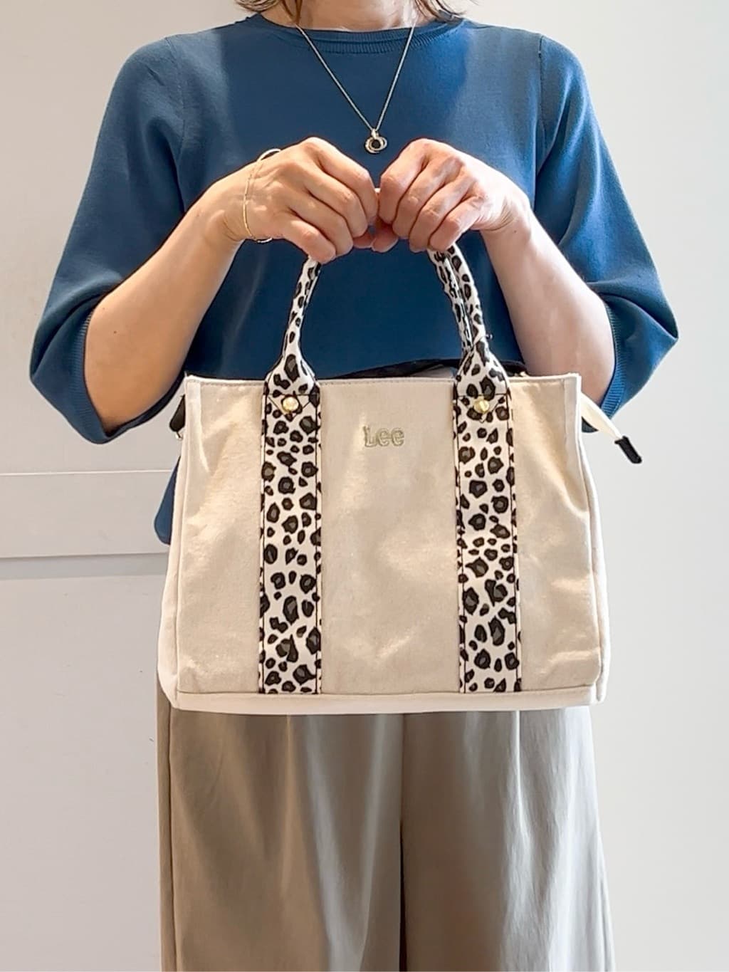 yamakoさんの「grove｜ひんやり多機能・やわらかドライタッチ五分袖プルオーバー」を使ったコーディネート