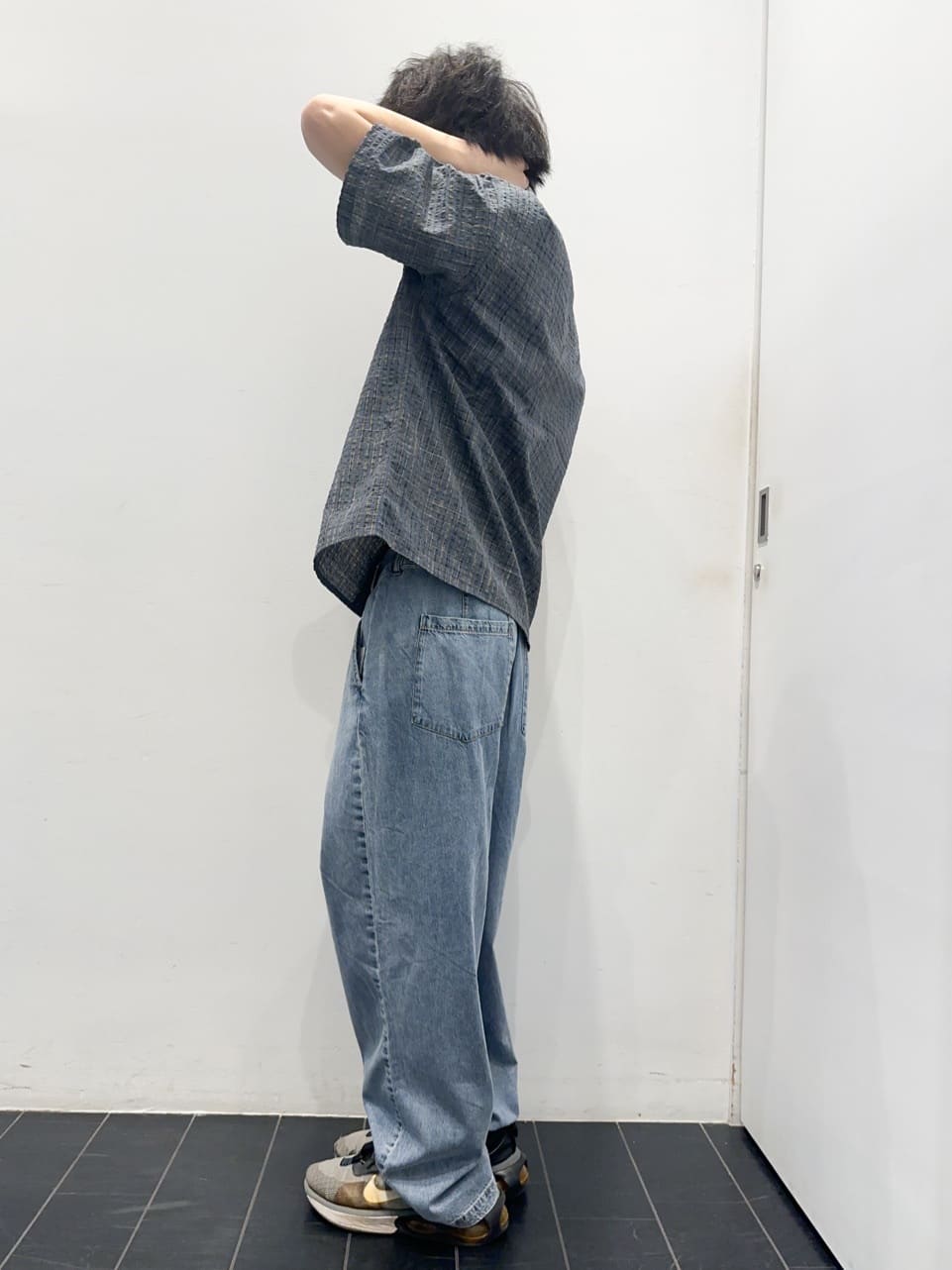 ちびちゃんさんの「THE SHOP TK｜シアサッカーチェックシャツ 【洗濯機OK】」を使ったコーディネート