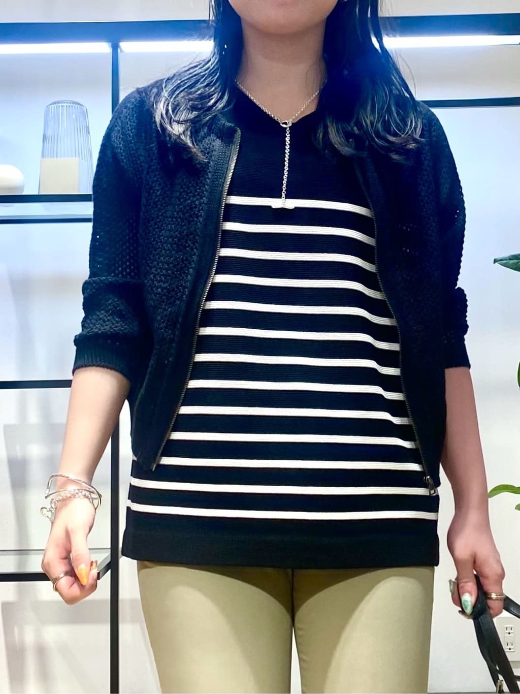 misakiさんの「INDIVI｜バイカラーショートネックレス」を使ったコーディネート