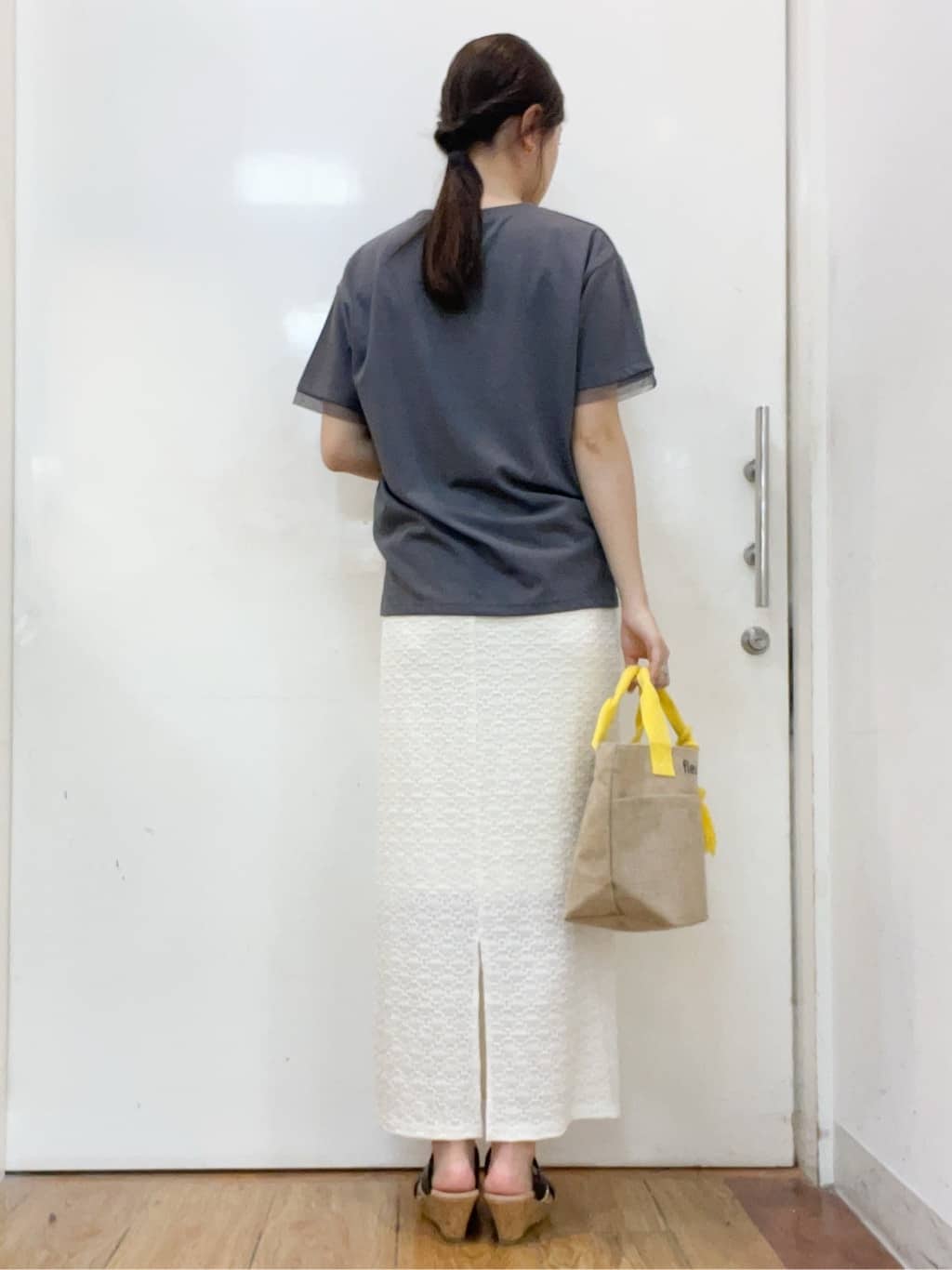 sakiさんの「SHOO･LA･RUE｜◆キラキラループマガールサンダル」を使ったコーディネート