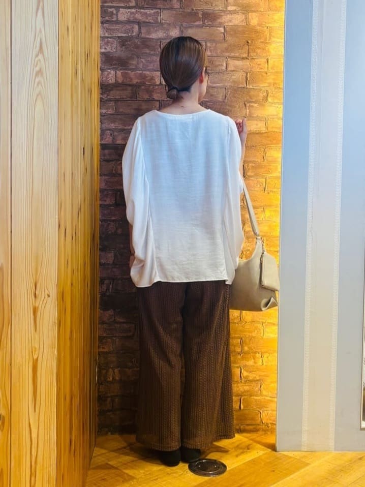 mieさんの「SHOO･LA･RUE｜【S-LL】クロシェ風レースイージーワイドパンツ」を使ったコーディネート