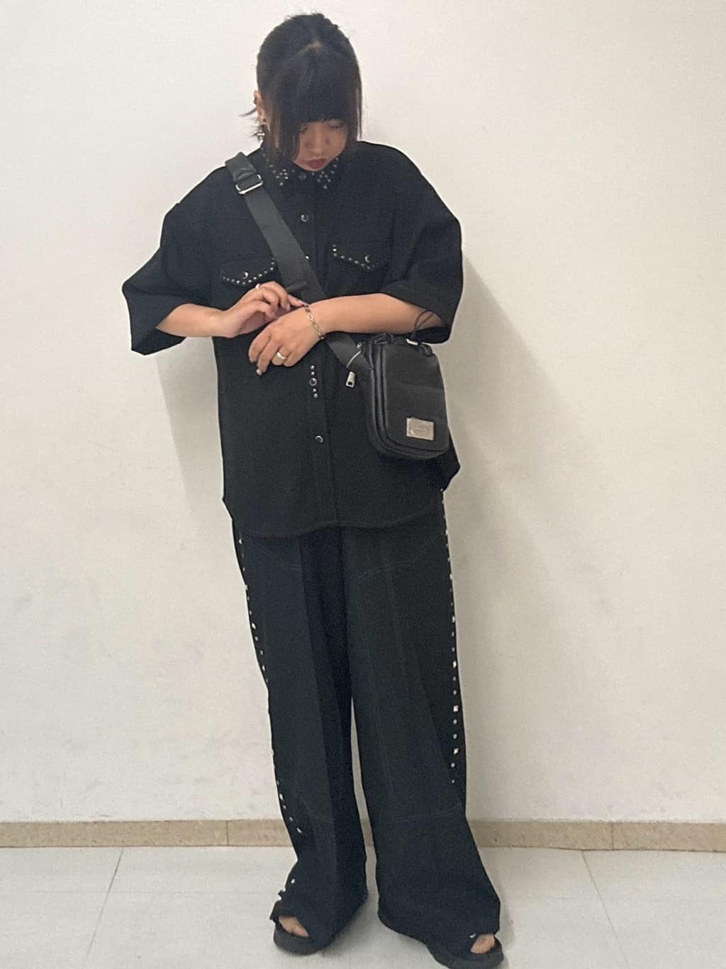 MANAさんの「tk.TAKEO KIKUCHI｜ウェスタンスタッズシャツ」を使ったコーディネート