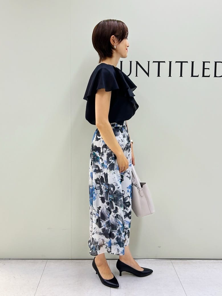 Mikiさんの「UNTITLED｜【シアー/後ろウエストゴム】ペイントフラワースカート」を使ったコーディネート