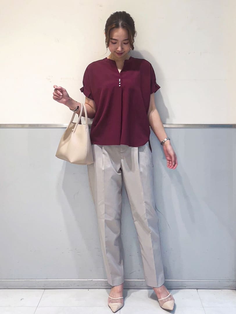 ミーさんの「index｜《7色展開／XS-LLサイズ》タックスリーブスキッパーブラウス【洗濯機洗い可／吸水速乾／抗ピル／防シ」を使ったコーディネート
