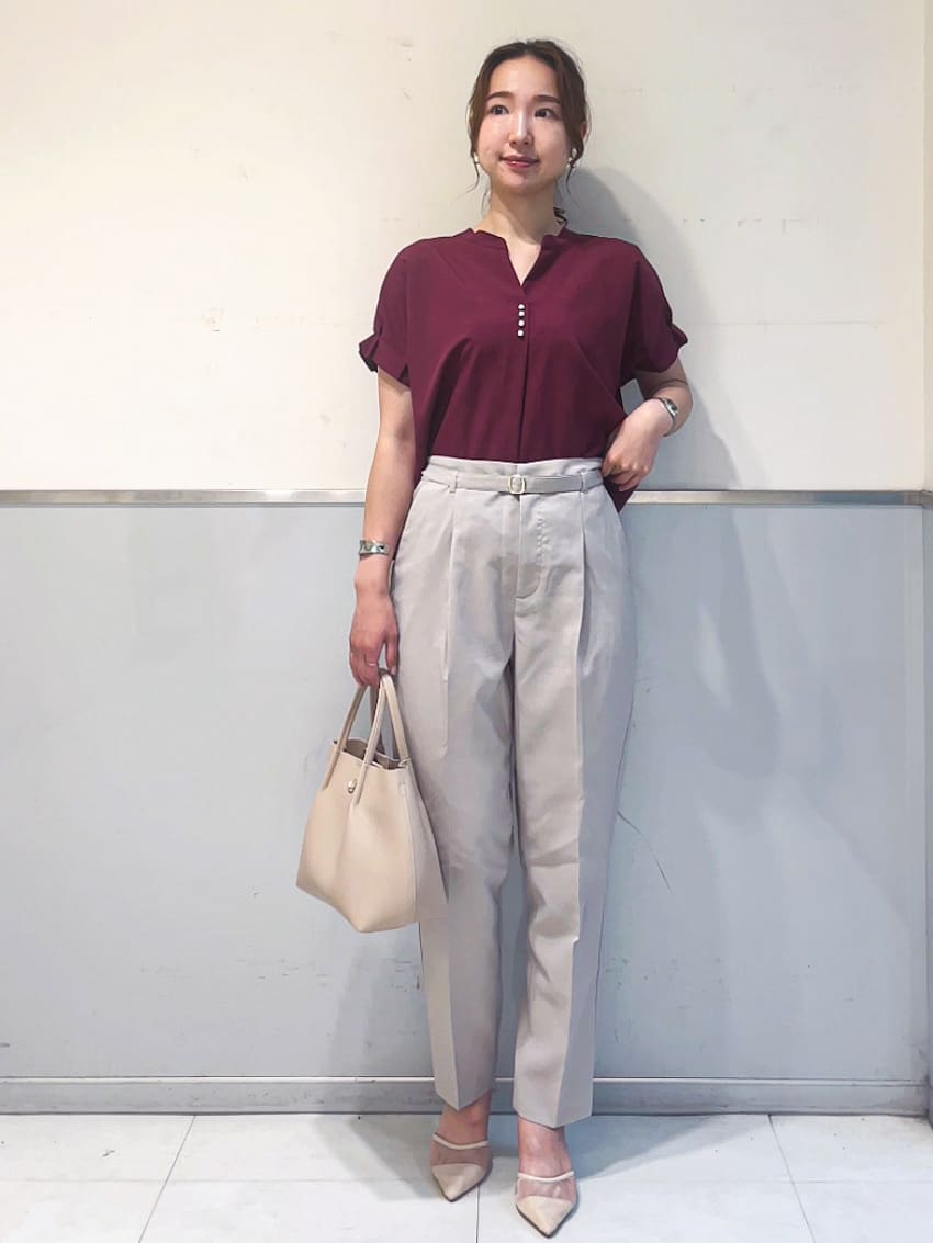 ミーさんの「index｜《7色展開／XS-LLサイズ》タックスリーブスキッパーブラウス【洗濯機洗い可／吸水速乾／抗ピル／防シ」を使ったコーディネート