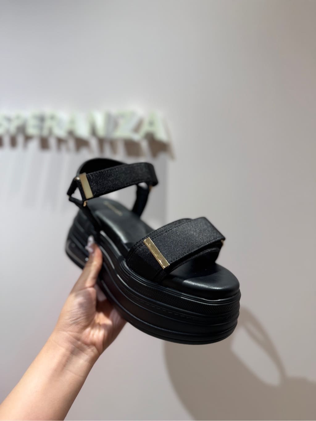 neinaさんの「ESPERANZA｜厚底フラットスポサン」を使ったコーディネート