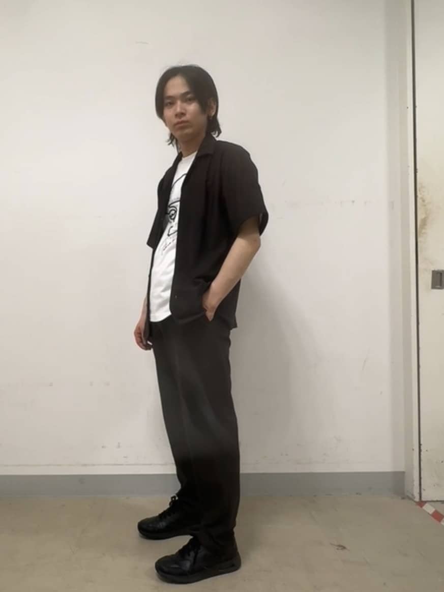 溝端佑太朗さんの「TAKEO KIKUCHI｜【COOL CITY WEAR】エアートール オープンカラーシャツ /接触冷感・通気性」を使ったコーディネート