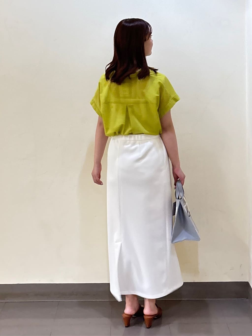 いくみさんの「UNTITLED｜【洗える/スキッパー】フレンチスリーブシアーブラウス」を使ったコーディネート