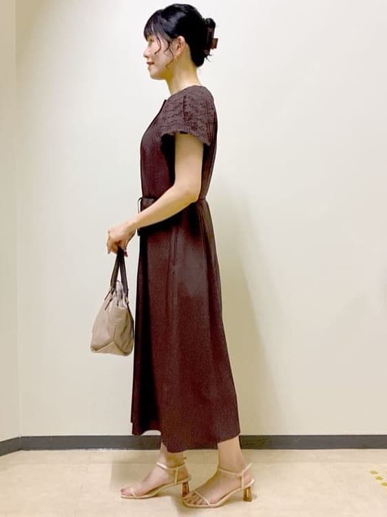  beni_gingerさんの「Reflect｜カットワークレーススリーブワンピース」を使ったコーディネート