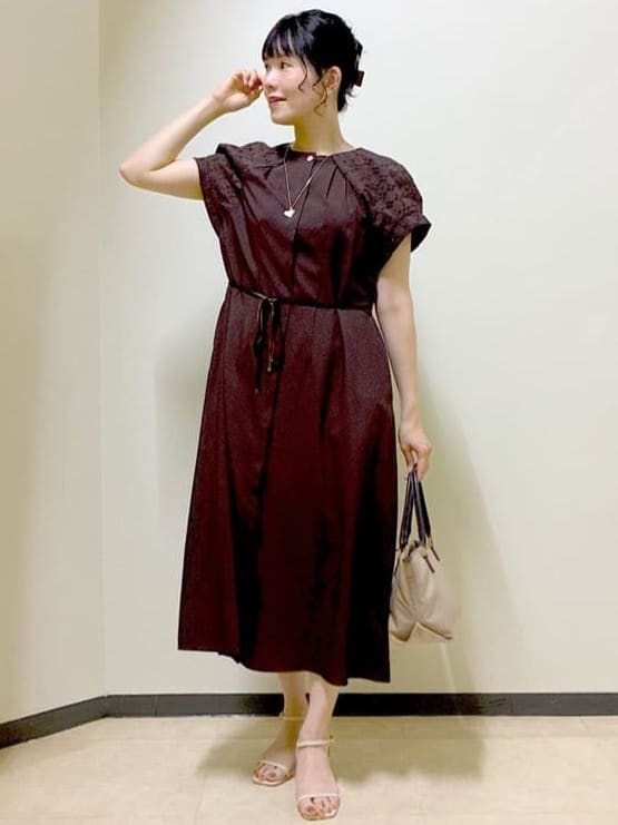  beni_gingerさんの「Reflect｜カットワークレーススリーブワンピース」を使ったコーディネート