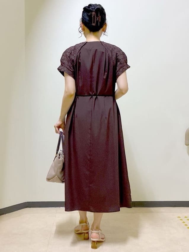  beni_gingerさんの「Reflect｜カットワークレーススリーブワンピース」を使ったコーディネート