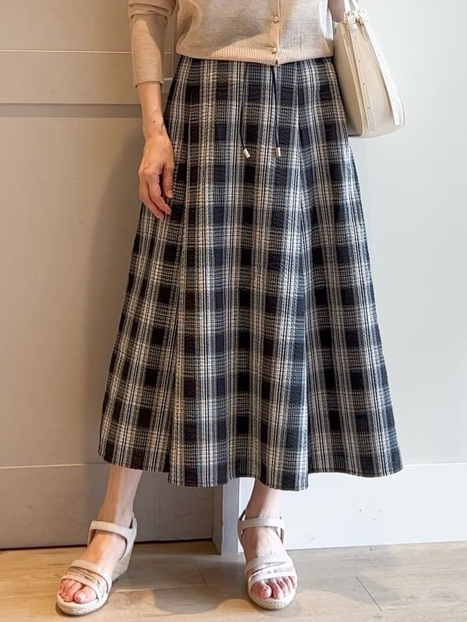 yamakoさんの「grove｜【雑誌掲載】洗えるシアーカーディガン」を使ったコーディネート