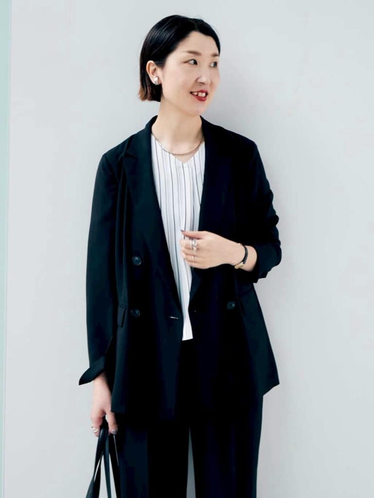 yuriさんの「INDIVI｜【着心地◎！】タックワイドパンツ」を使ったコーディネート