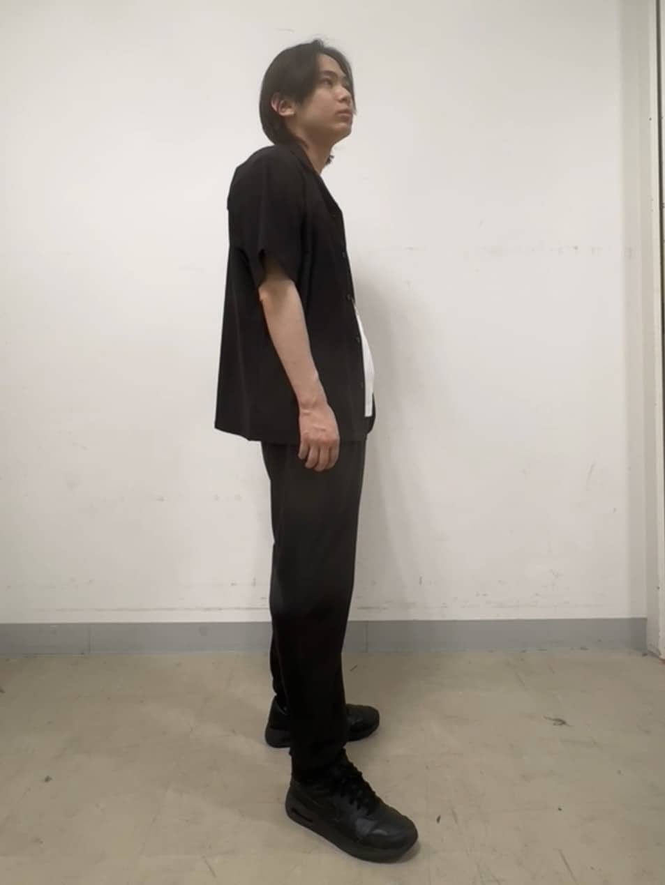 溝端佑太朗さんの「TAKEO KIKUCHI｜【COOL CITY WEAR】エアートール オープンカラーシャツ /接触冷感・通気性」を使ったコーディネート