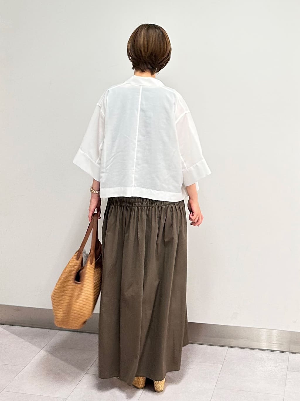 みなこさんの「UNTITLED｜◆【コットン100/夏ワンピ/ナロー】シャーリングワンピース」を使ったコーディネート