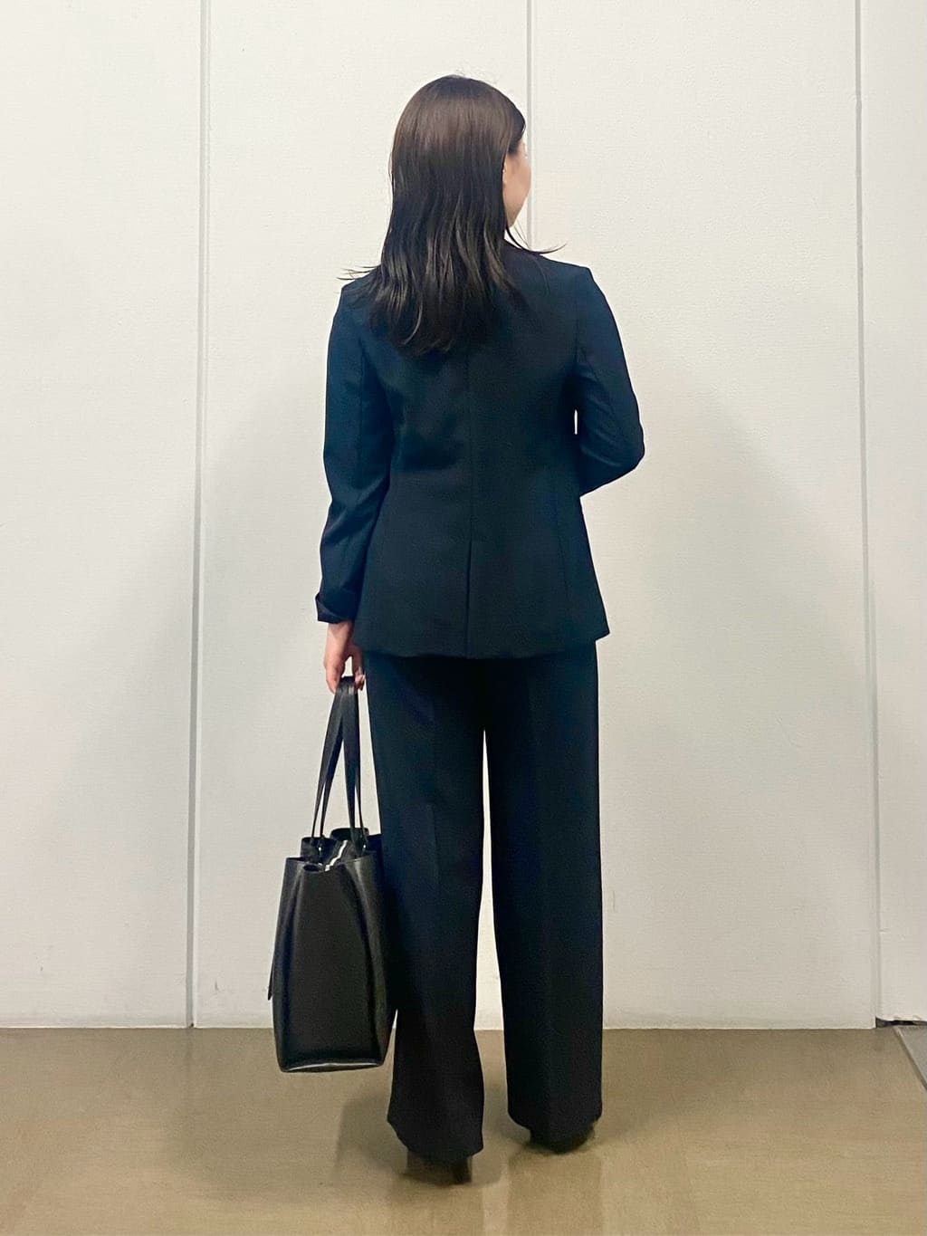 misakiさんの「INDIVI｜【定番スーツ／UVケア／洗える】ウール調テーラードジャケット」を使ったコーディネート