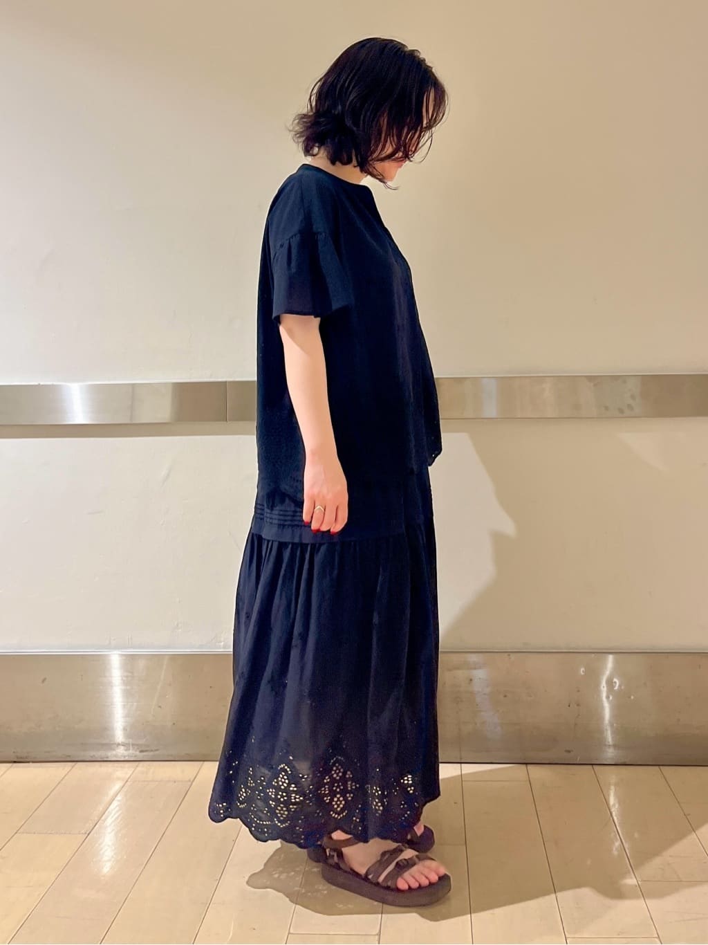 ちりんさんの「UNTITLED｜【選べる3柄】フラットトートバッグ」を使ったコーディネート