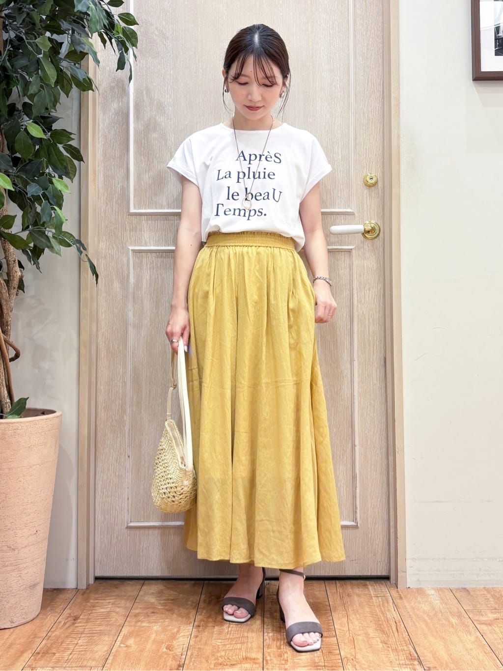 なみさんの「SHOO･LA･RUE｜【S-LL/裏地ひんやり】エアリーで涼やか 大人のシアースカーチョ」を使ったコーディネート