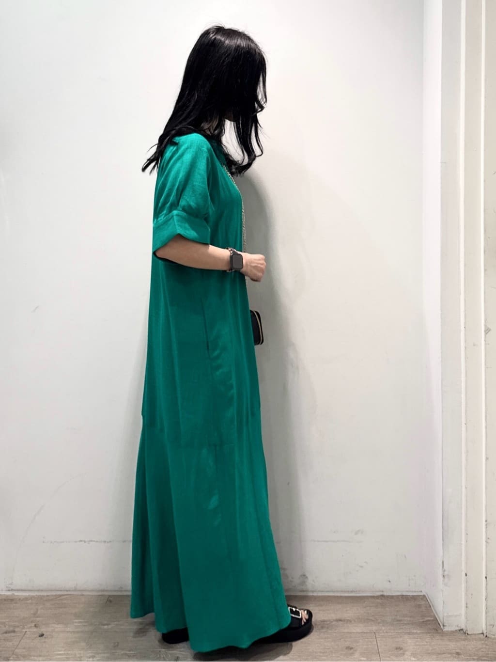 yuicciさんの「OPAQUE.CLIP｜レーヨン麻キーネックワンピース【洗える】」を使ったコーディネート