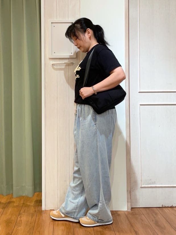 ke-yさんの「SHOO･LA･RUE｜【ひんやり/S-LL】サガラ刺繍ロゴTシャツ」を使ったコーディネート