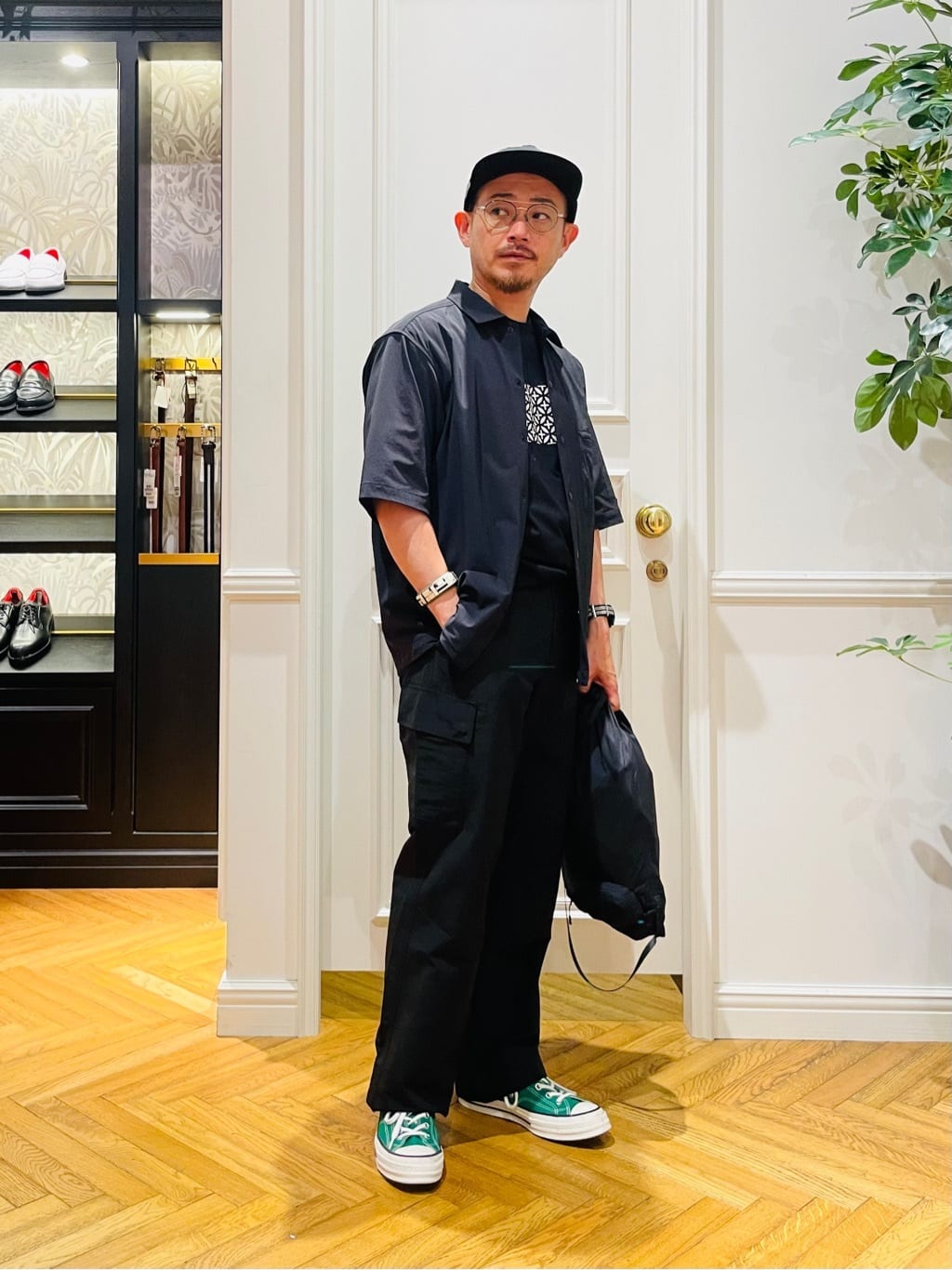 鶴田大士さんの「DRESSTERIOR｜」を使ったコーディネート
