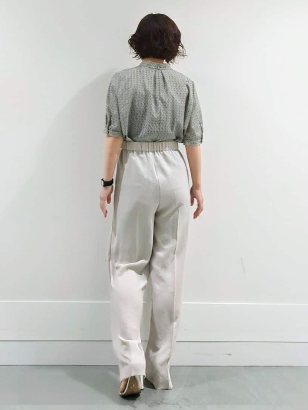 ミズタさんの「UNTITLED｜【通勤/オフィス】ジオメ柄ボウタイブラウス」を使ったコーディネート