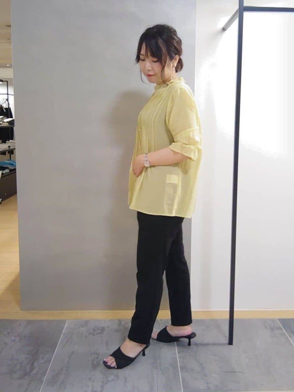 TOMOMIさんの「INDIVI｜【洗える/コットン】ピンタックシアーブラウス」を使ったコーディネート