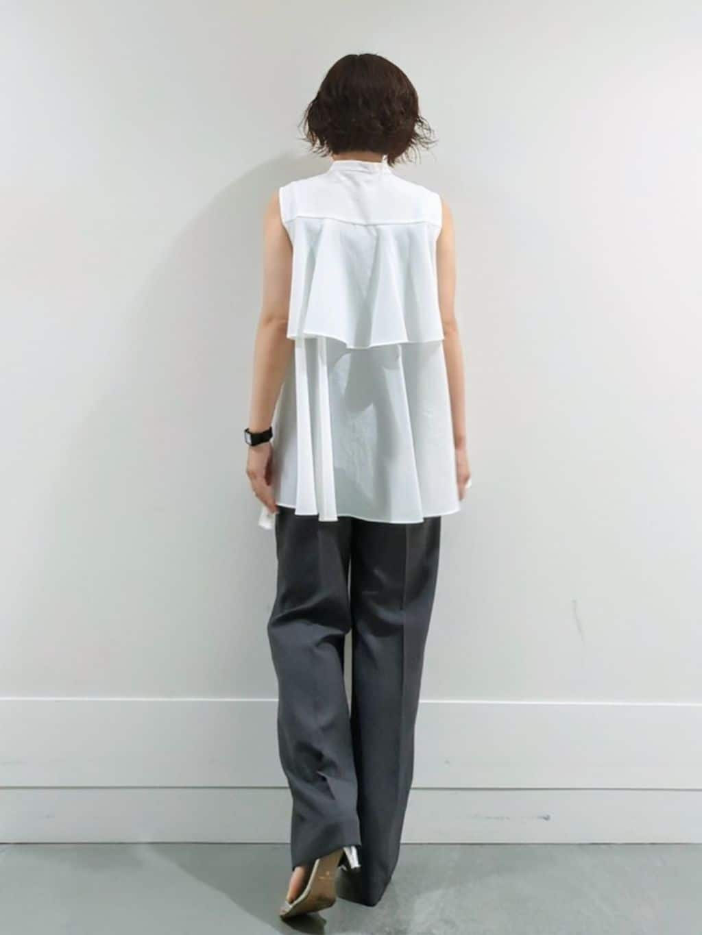 ミズタさんの「UNTITLED｜【接触冷感/吸水速乾】フレアバックシャンブラウス」を使ったコーディネート