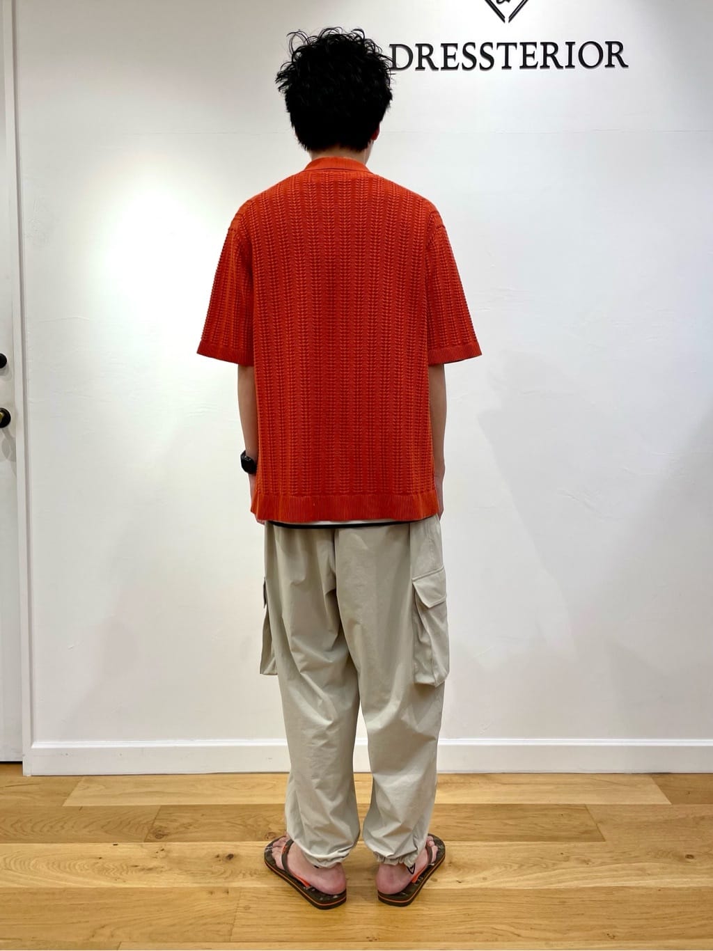 蒲谷祐太さんの「DRESSTERIOR｜◆【セットアップ可】2WAYストレッチ ワイドカーゴパンツ」を使ったコーディネート