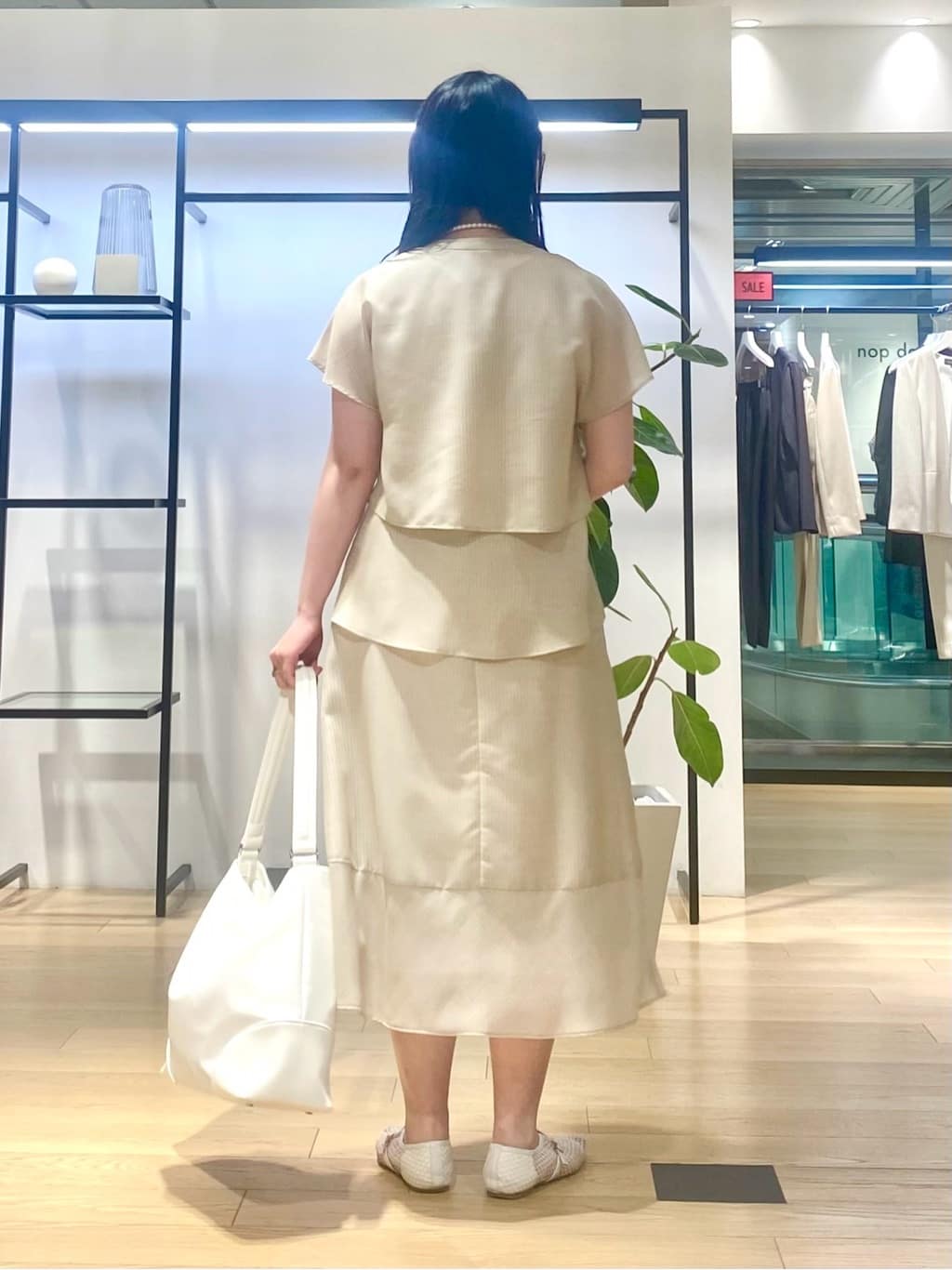 misakiさんの「INDIVI｜パール調コインショートネックレス」を使ったコーディネート