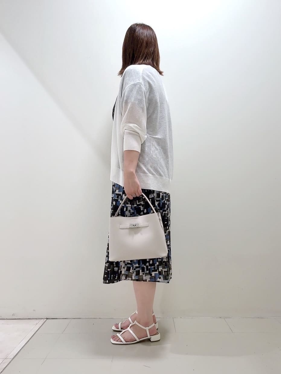 YUIさんの「UNTITLED｜【洗える/前開きボタン/ベルト付】ブロック柄ワンピース」を使ったコーディネート