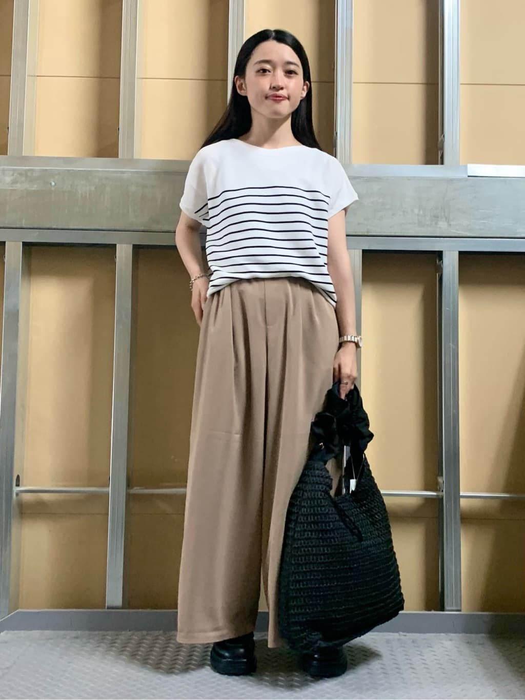 sahoさんの「THE SHOP TK｜【6色展開】さらさらフレンチニット【毛玉になりにくい/洗濯機OK】」を使ったコーディネート